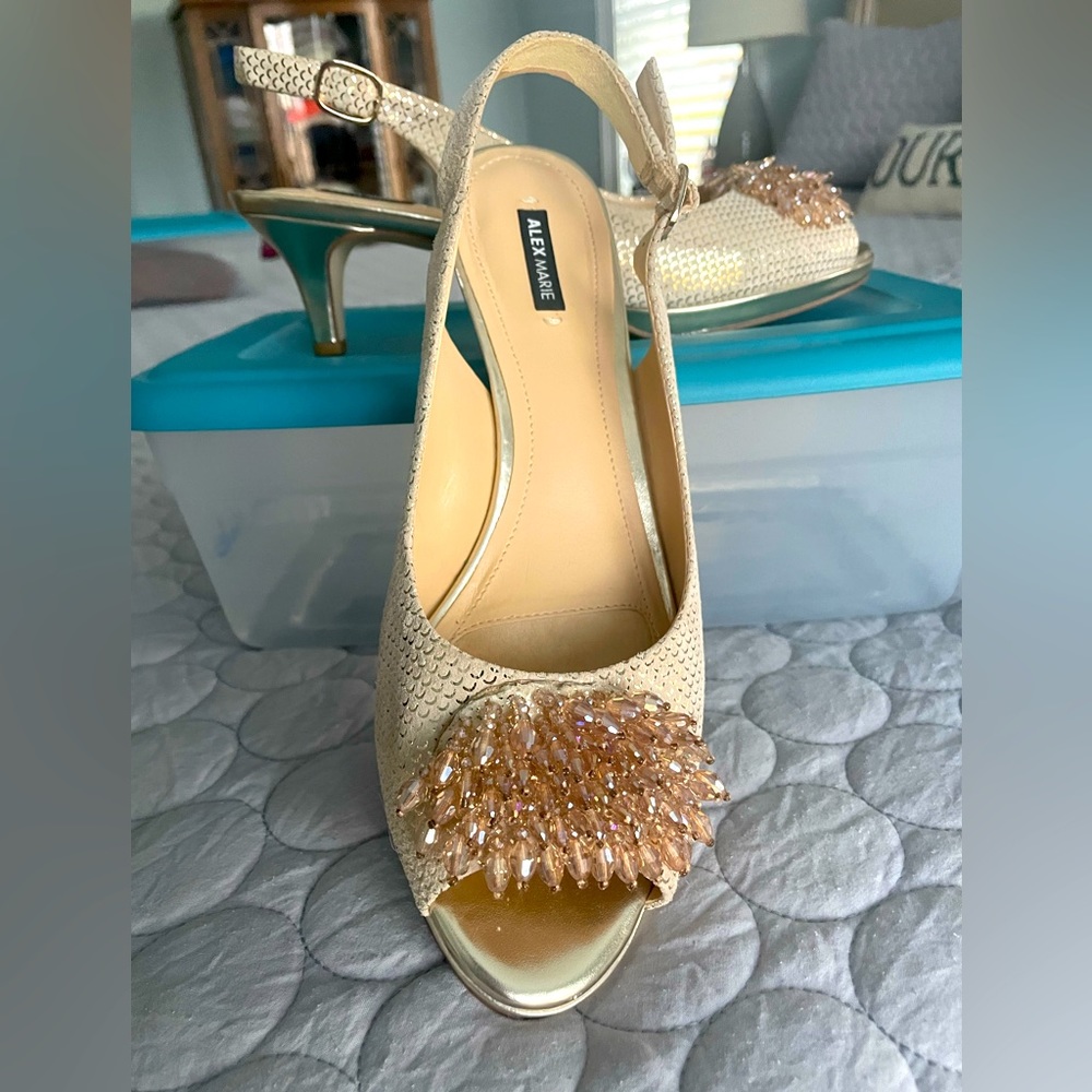 Alex Marie gold beaded kitten heel sling backs. Size 8